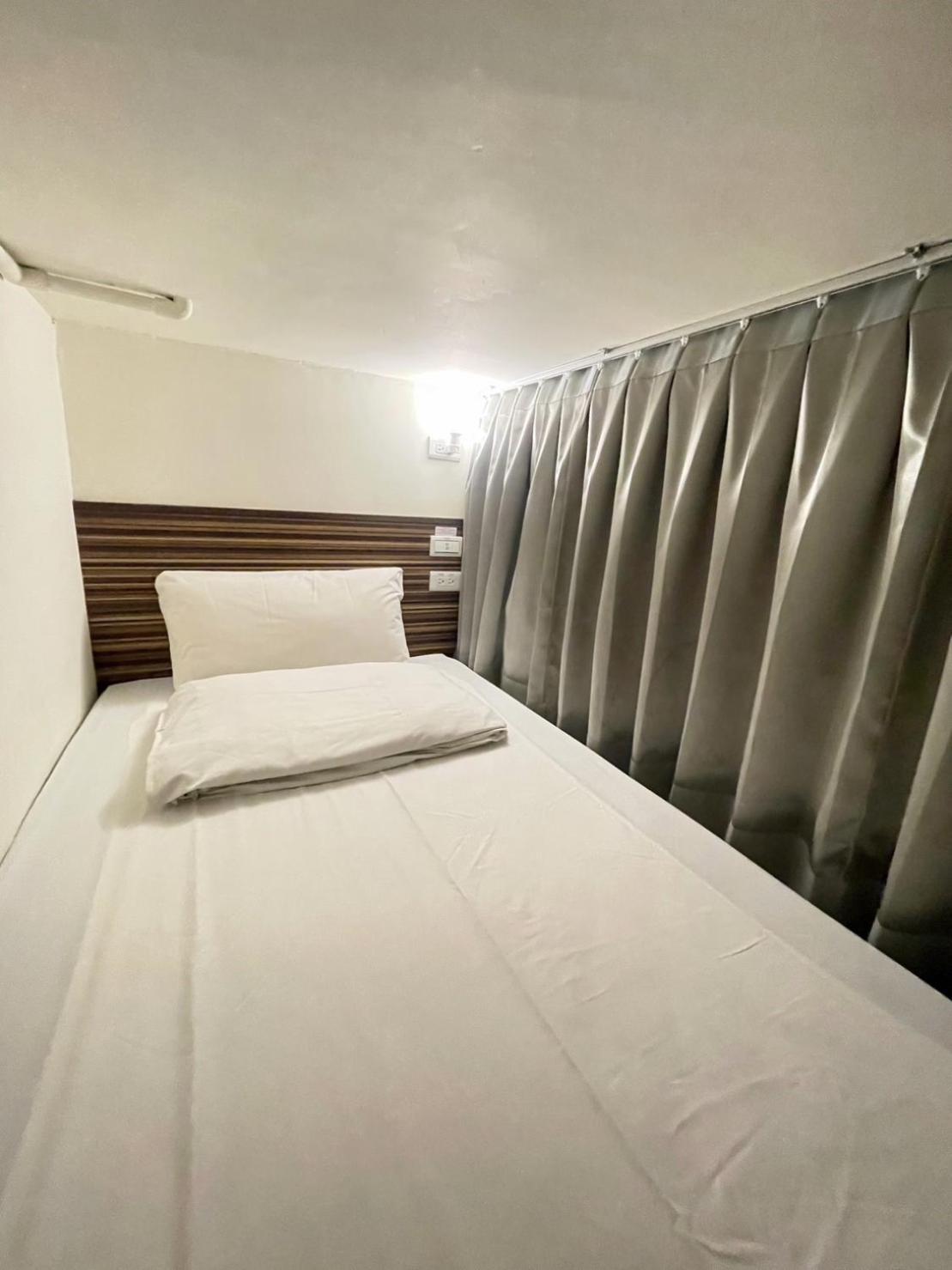 Kiwi Express Hotel - Chenggong Rd Taichung Luaran gambar