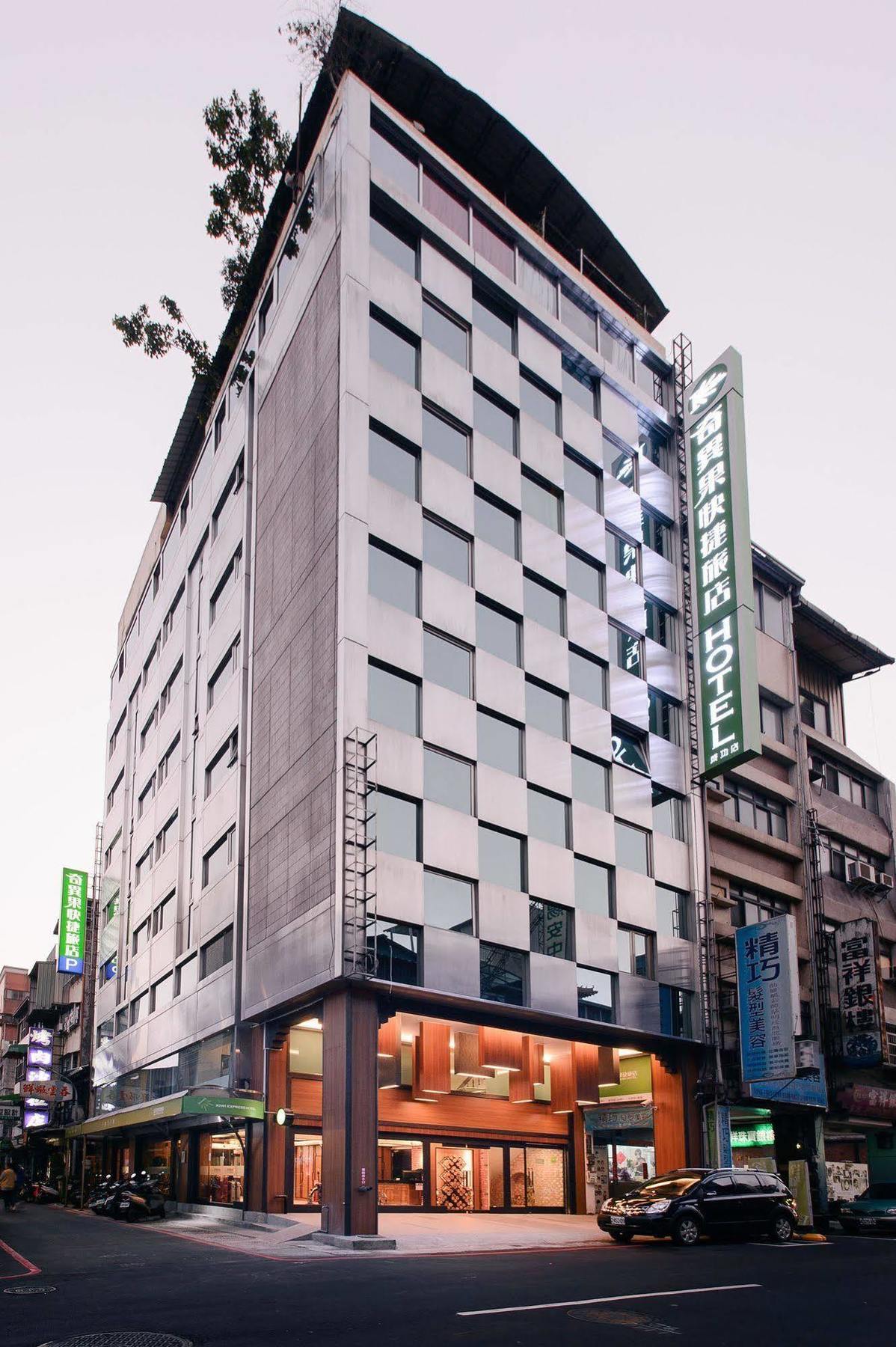 Kiwi Express Hotel - Chenggong Rd Taichung Luaran gambar